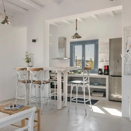 Pebble Summer House * Alikí