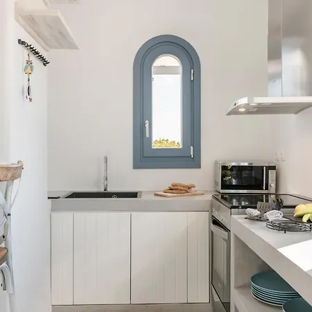 Pebble Summer House * Alikí