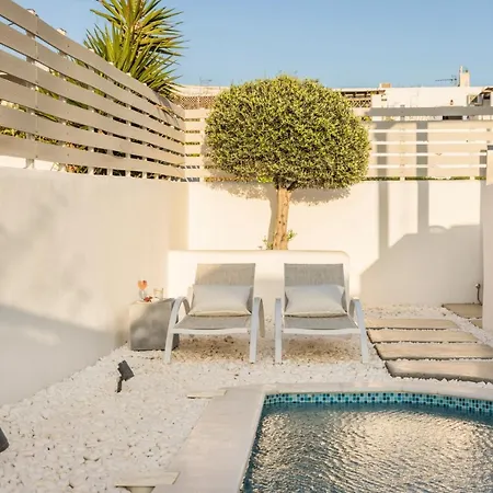 別荘 Pebble Summer House Alikí