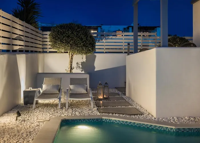 Semesterbostad Pebble Summer House Alikí